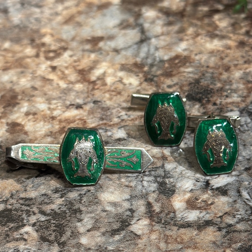 Vintage cuff links and tie clip